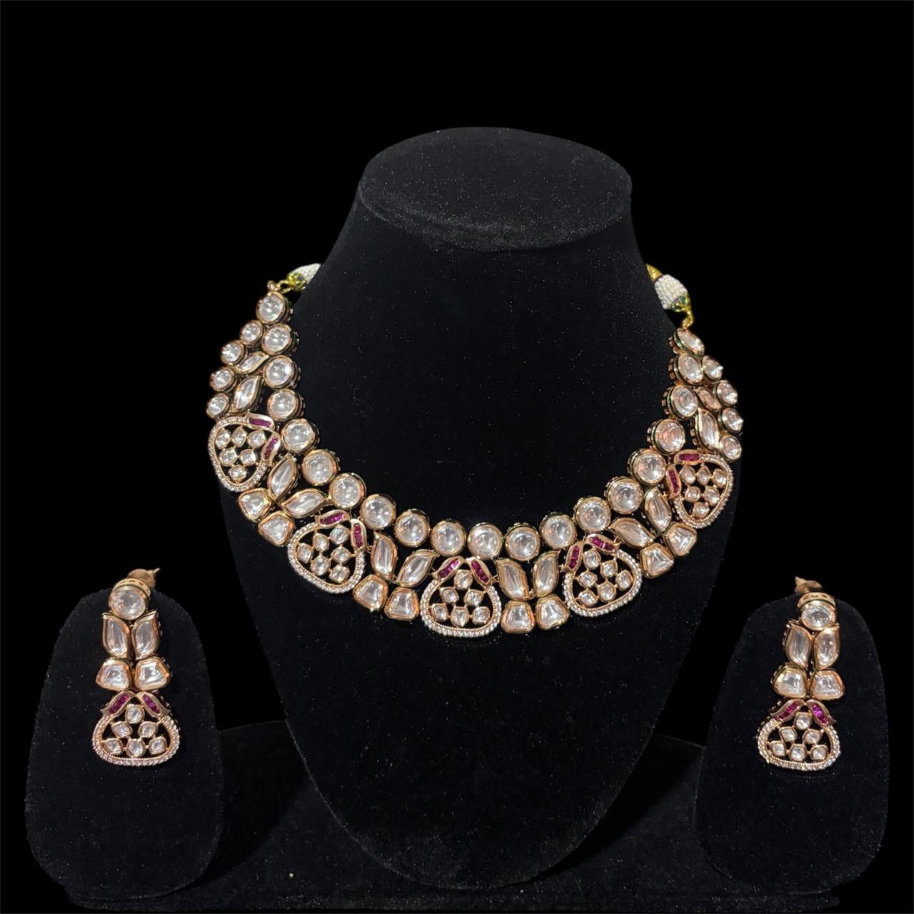 The Swarna Kamal Set
