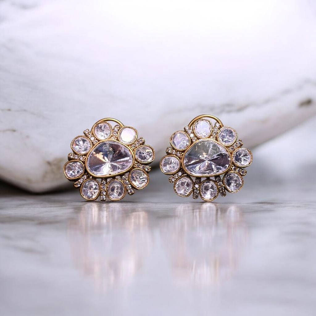 Mossanite 18 k Gold Polish Studs