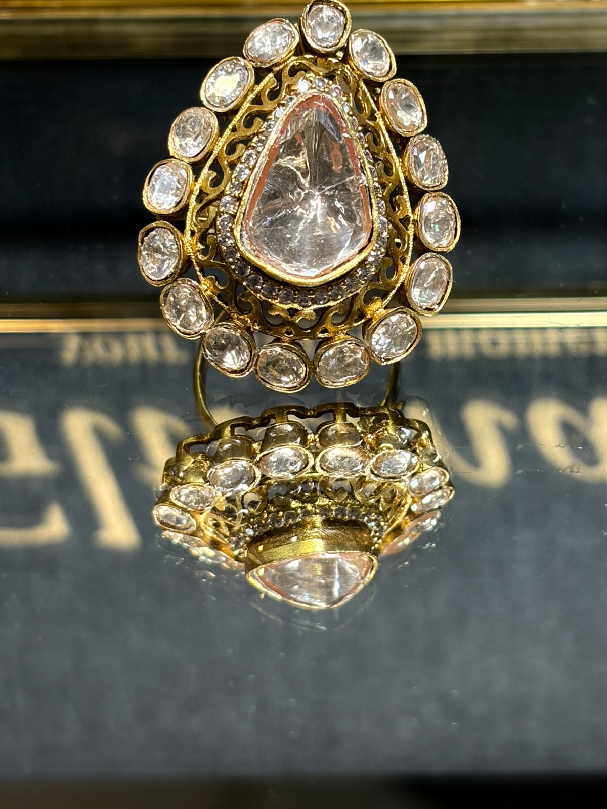 The Glitana Antique Ring
