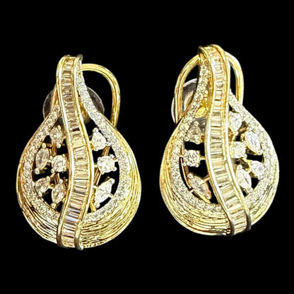 Aurelia Swirl Diamond-Accented Pendant Set