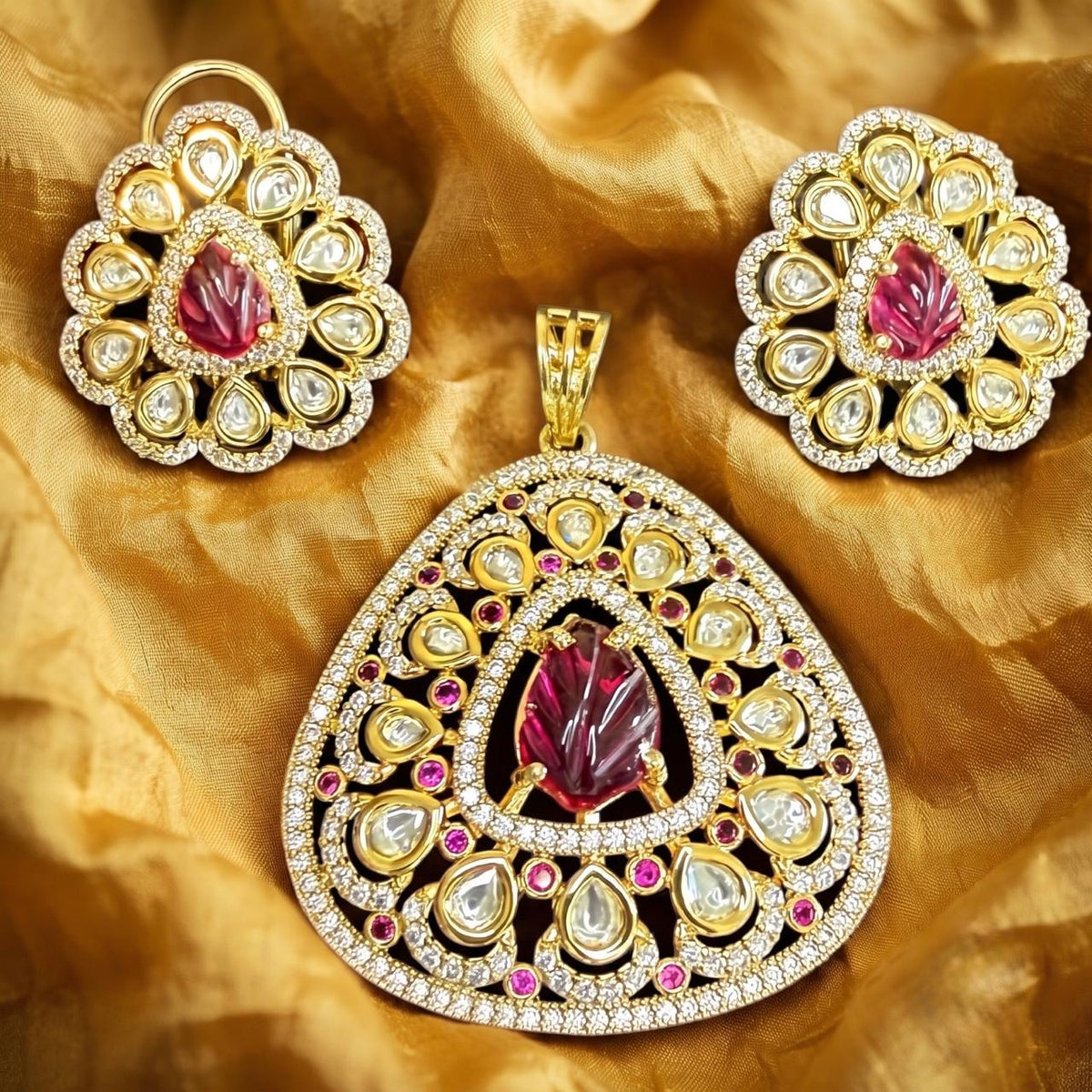 Sultana Carved Ruby & Polki Teardrop Pendant Set