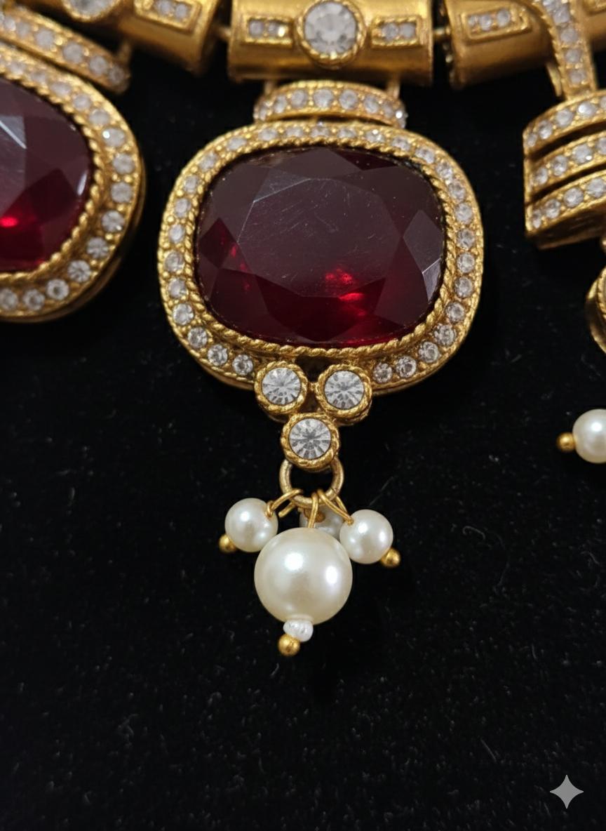 The Glitana Sovereign Red Suite